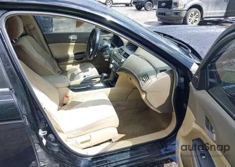 2009 Honda Accord 2.4 Lx-P из США, поврежденный, VIN 1HGCP264X9A105894